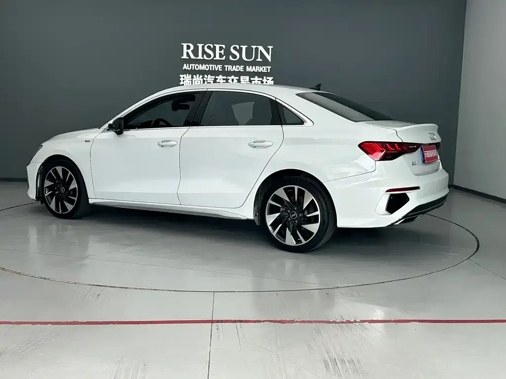 Audi A3 2023 из CN, фото 5