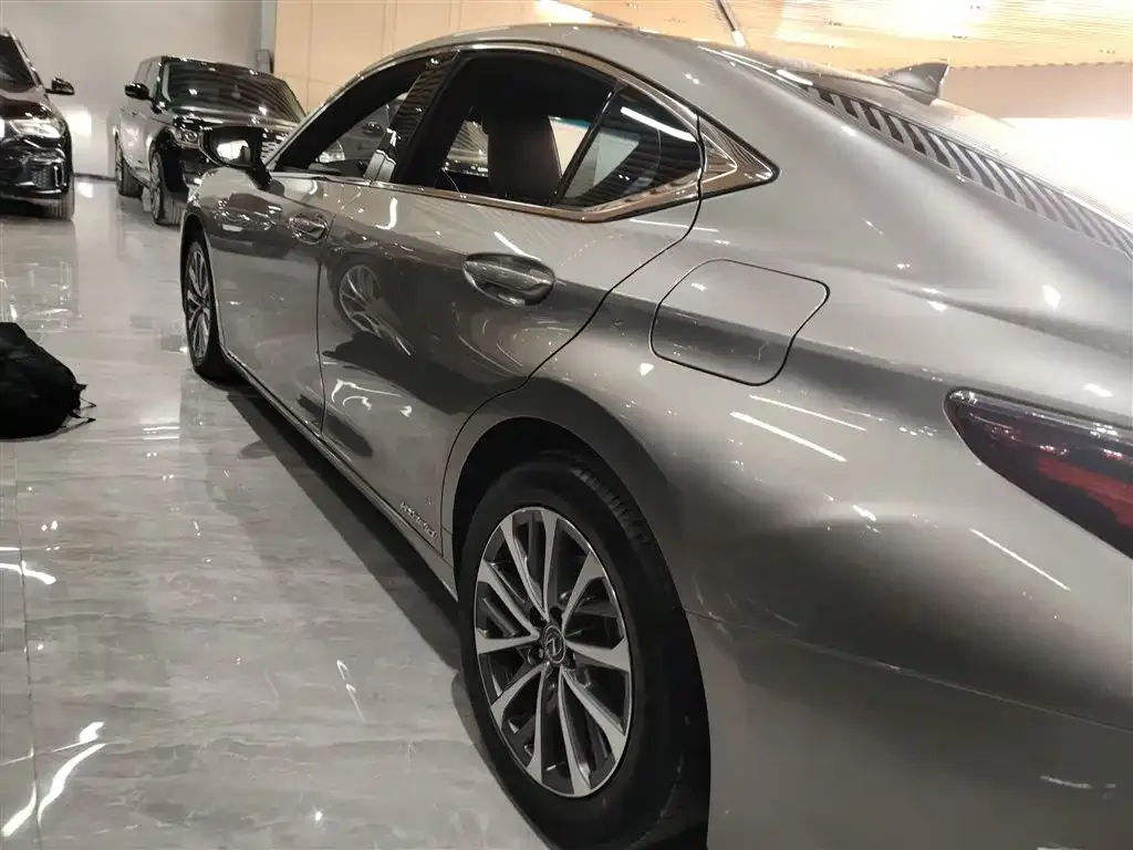 Lexus ES 2022 из CN, фото 5