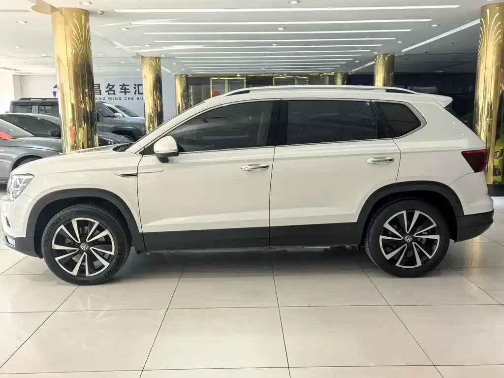 Volkswagen Tharu 2021 из CN, фото 8