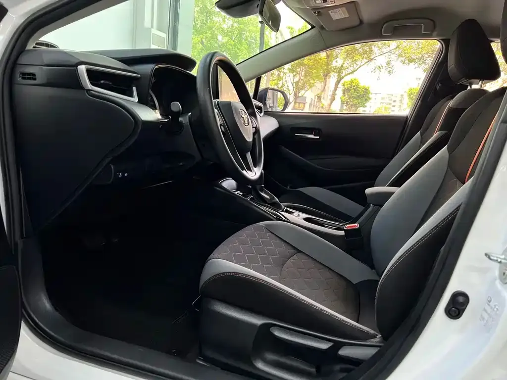 Toyota Corolla 2023 из CN, фото 6
