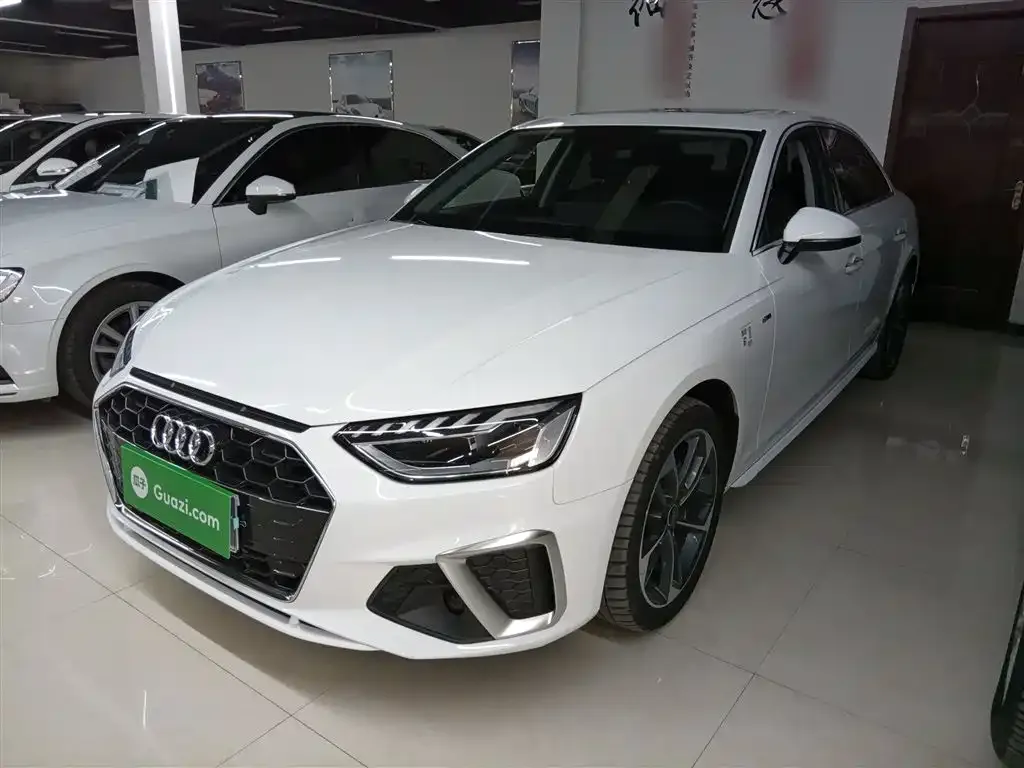 Audi A4L 2023 из CN, фото 5