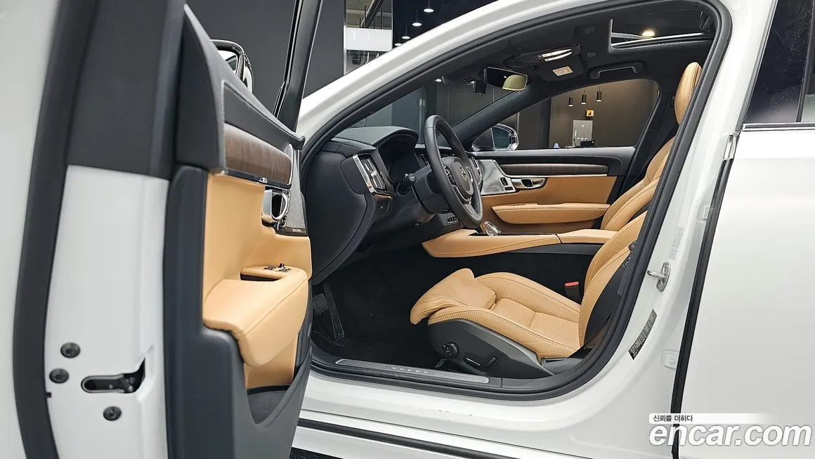 Volvo S90 2023 из KR, фото 8