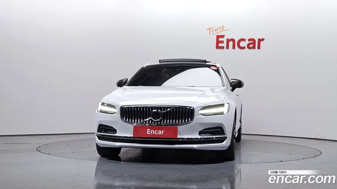 Volvo S90 2023 из KR, фото 2