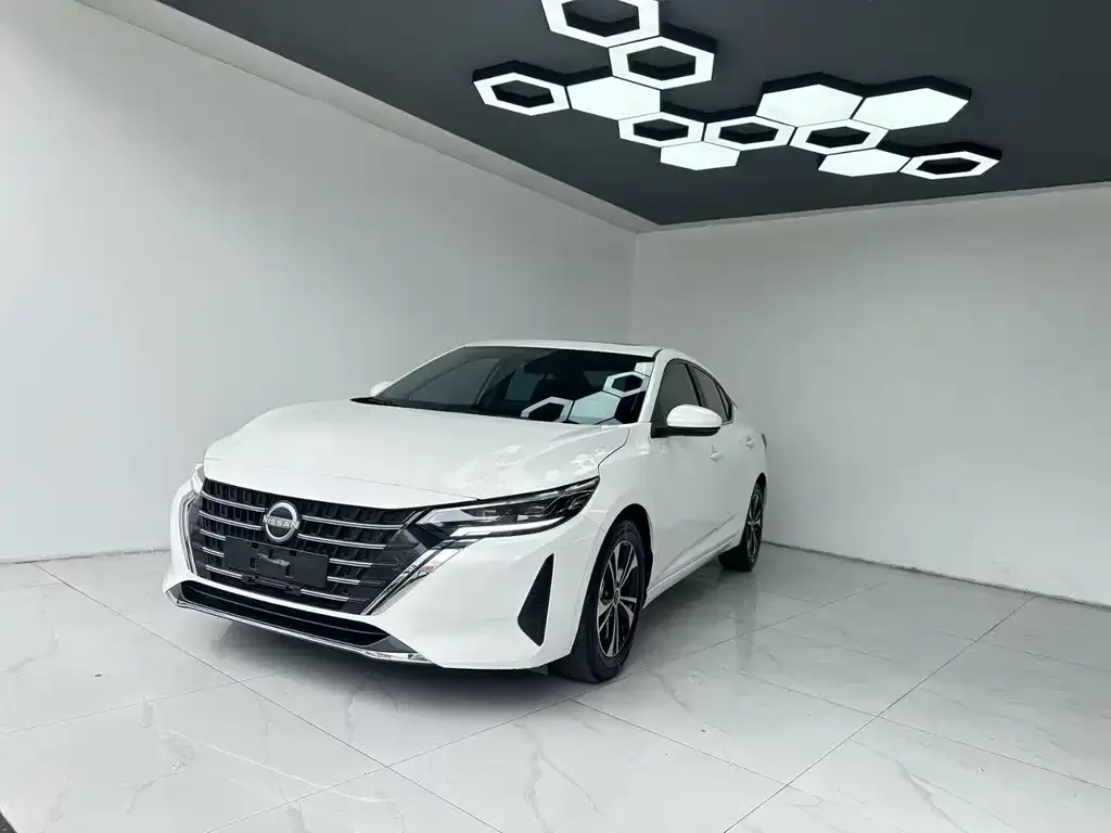 Nissan Sylphy 2023 из CN, фото 1
