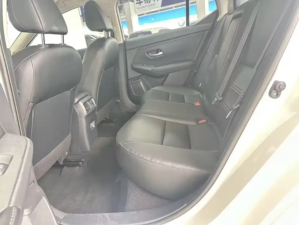 Nissan Sylphy 2023 из CN, фото 3