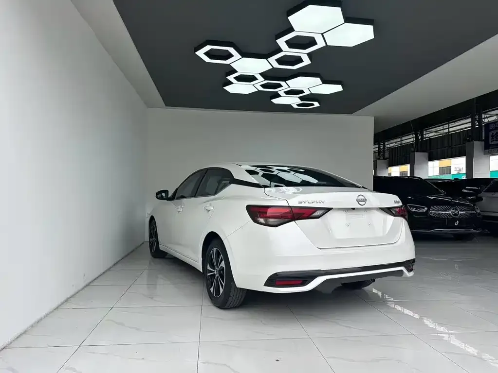 Nissan Sylphy 2023 из CN, фото 10