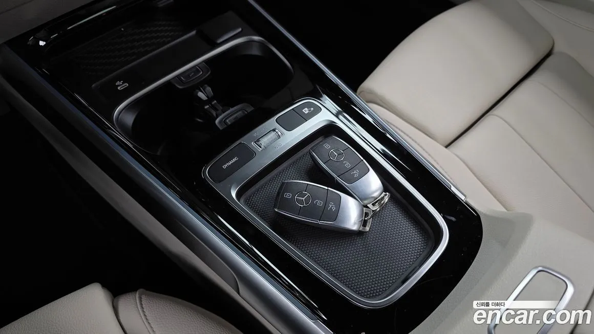 Mercedes-Benz EQB 2025 из KR, фото 9