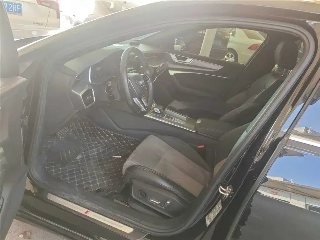 Audi A6L 2024 из CN, фото 8