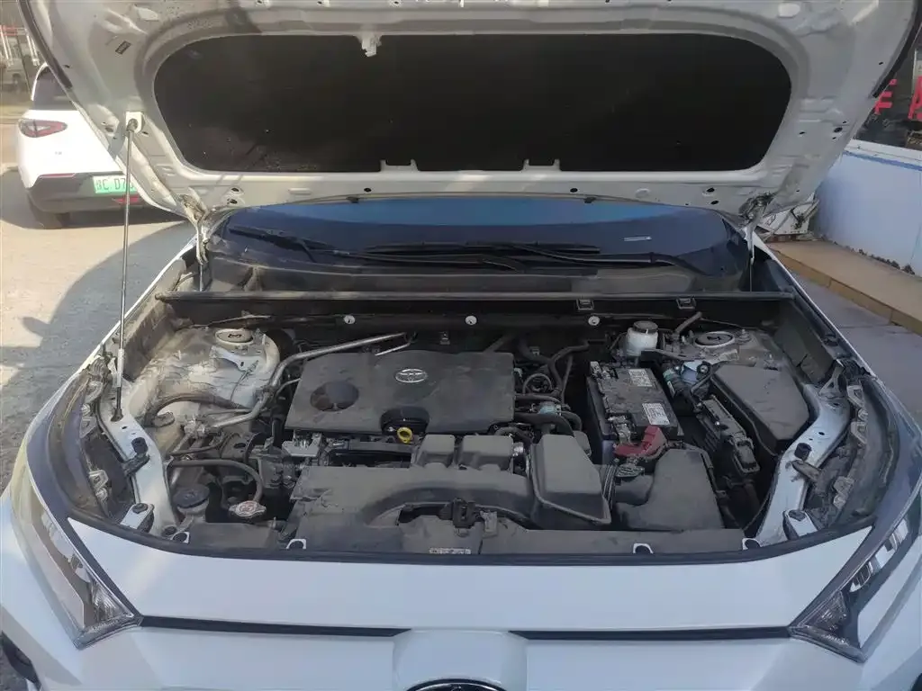 Toyota RAV4 2024 из CN, фото 10