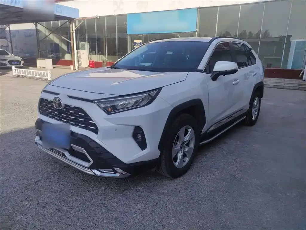 Toyota RAV4 2024 из CN, фото 2
