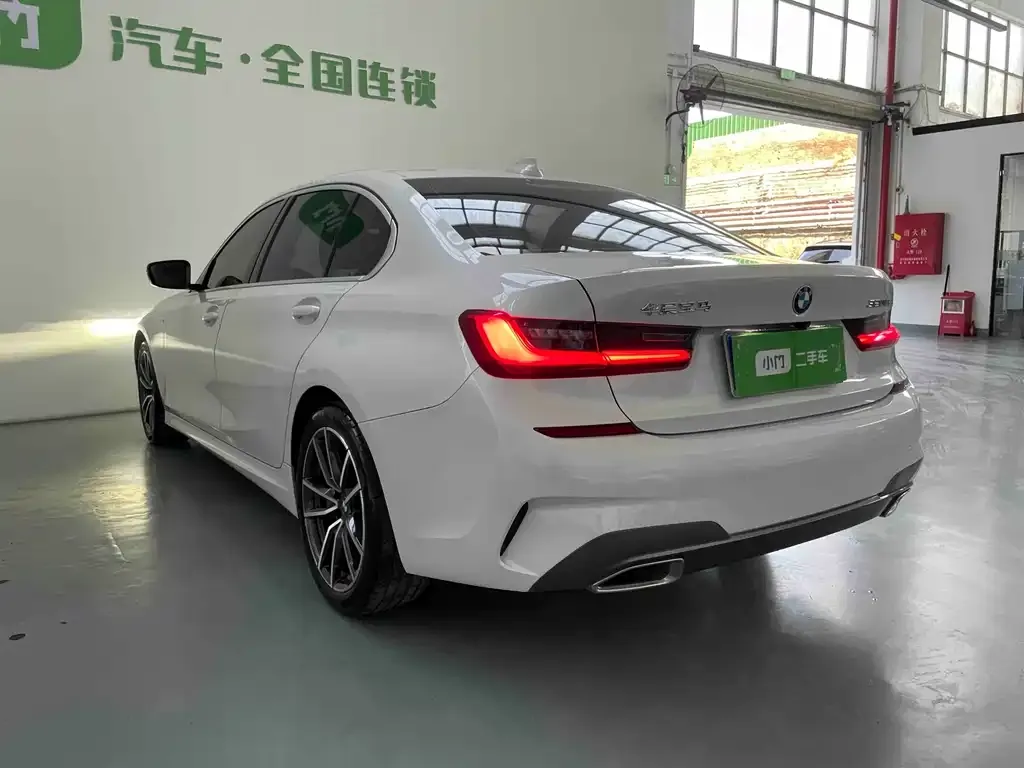 BMW 3 Series 2021 из CN, фото 6