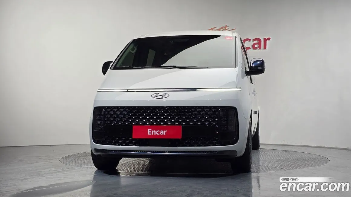Hyundai Staria 2023 из KR, фото 3