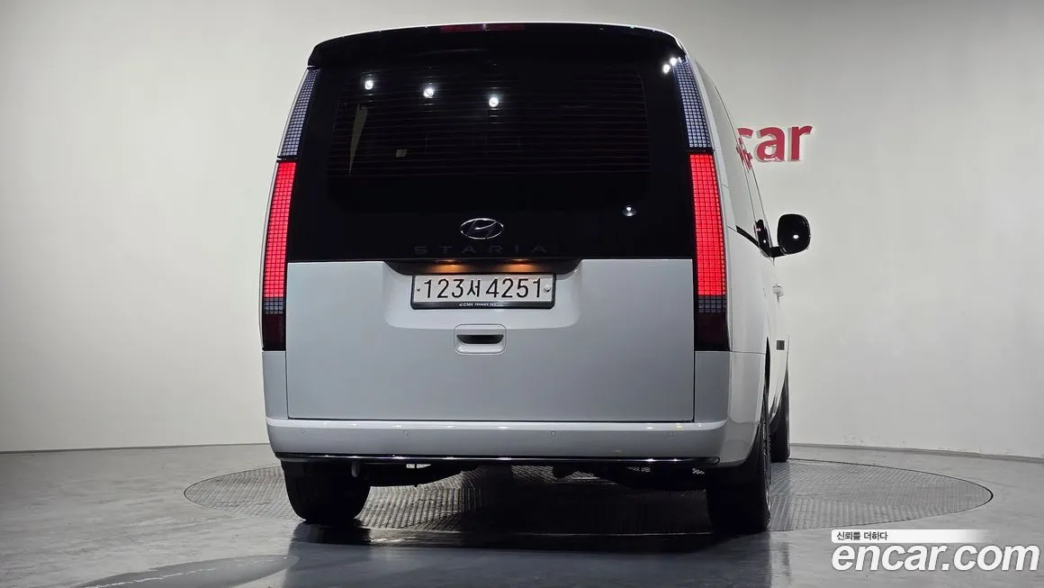 Hyundai Staria 2023 из KR, фото 4