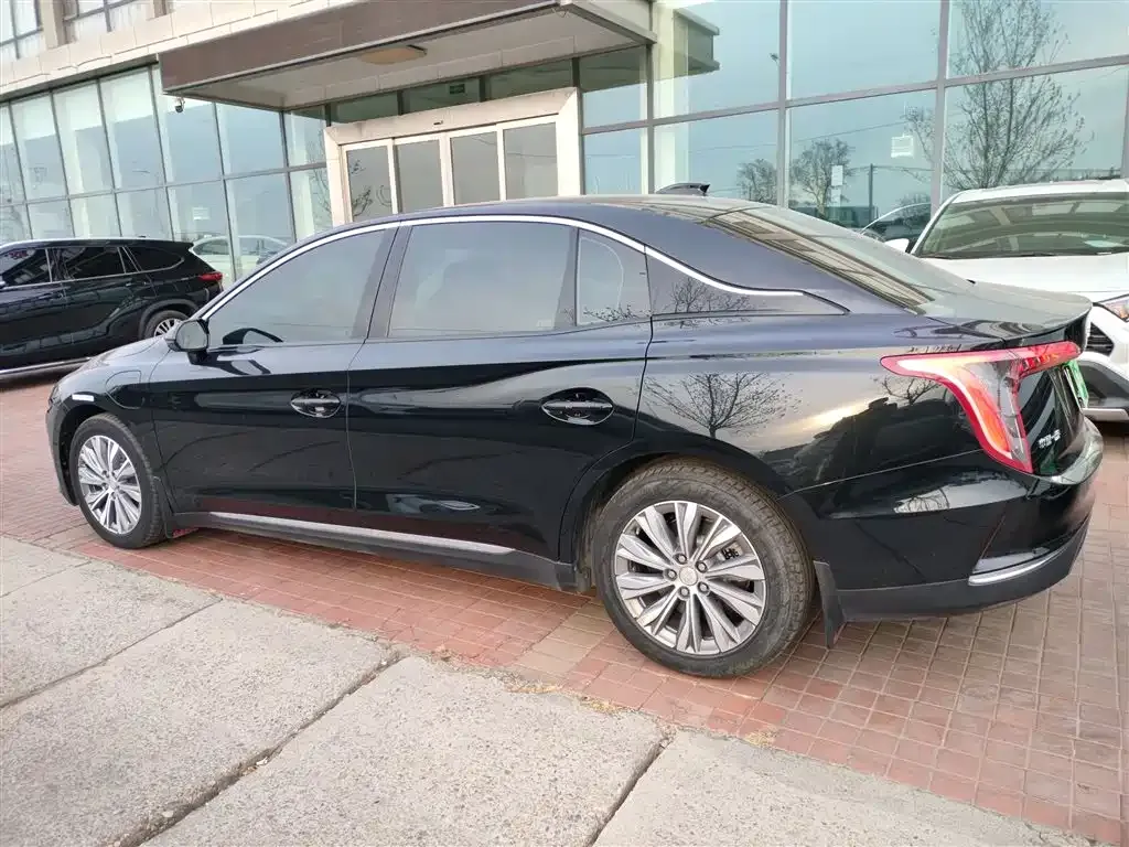 Hongqi E-QM5 2023 из CN, фото 9