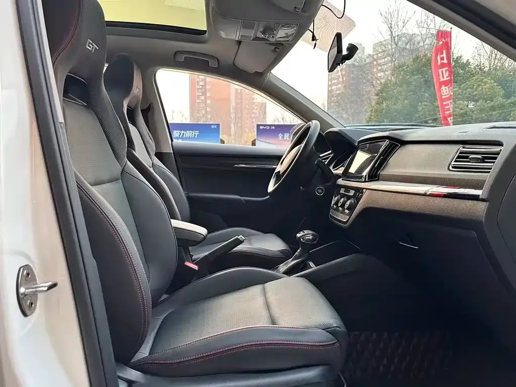 Skoda Kamiq 2022 из CN, фото 10