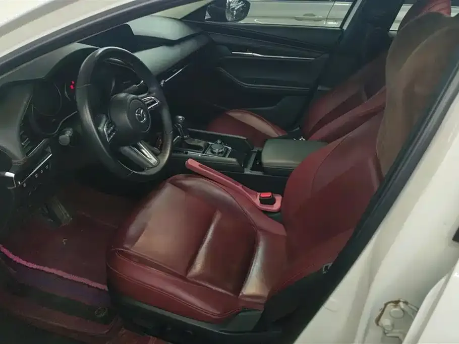 Mazda 3 Axela 2024 из CN, фото 9