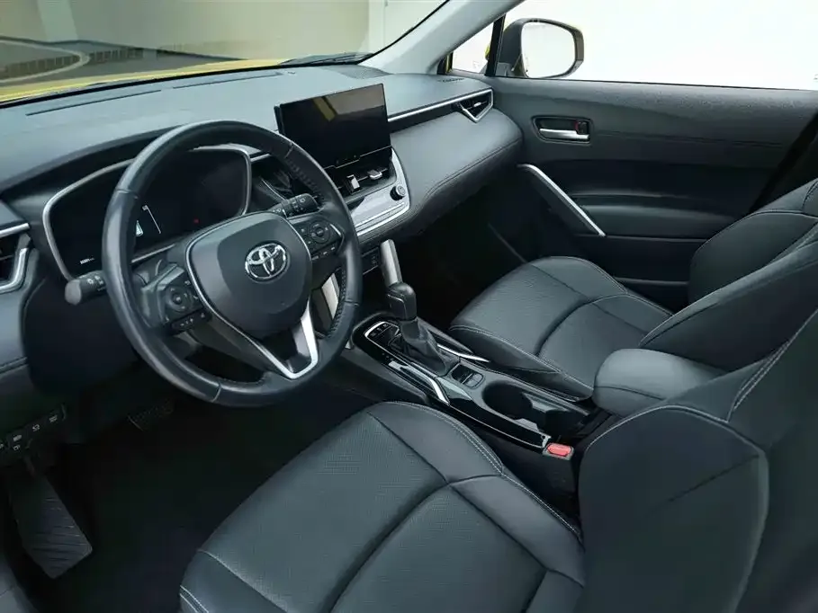 Toyota Frontlander 2023 из CN, фото 10