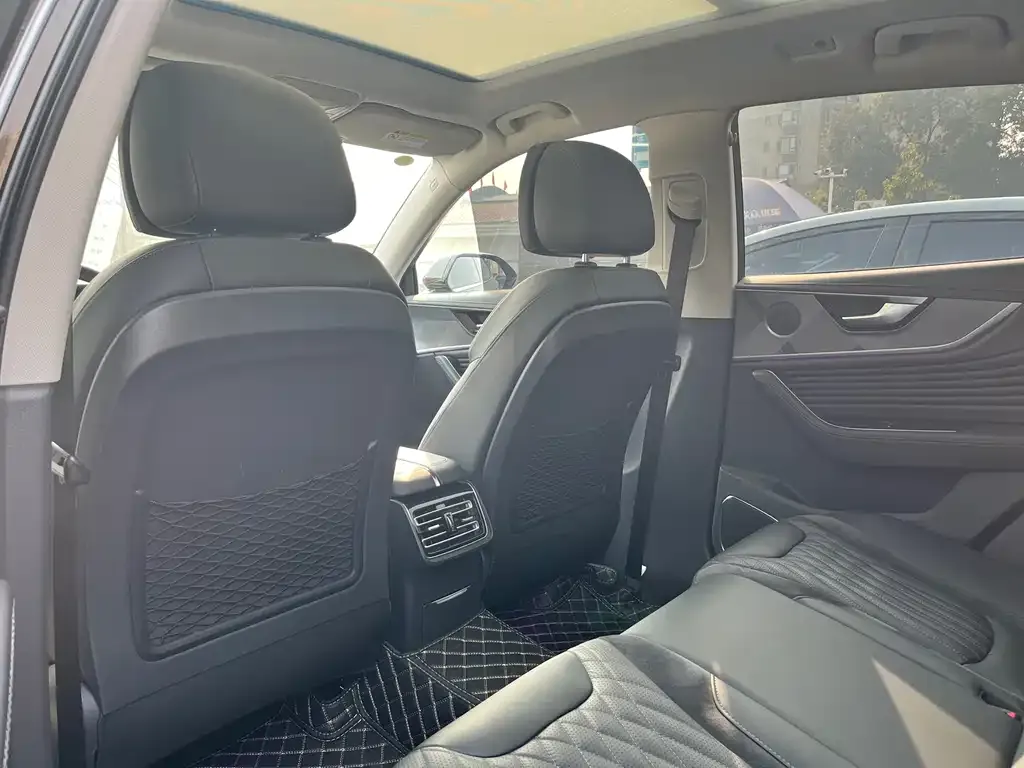 Hongqi HS5 2023 из CN, фото 5