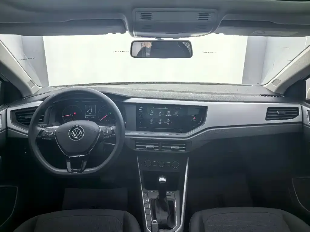 Volkswagen Polo 2021 из CN, фото 8