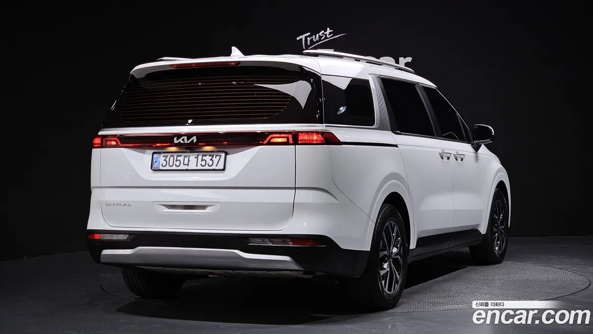 Kia Carnival — фото 2