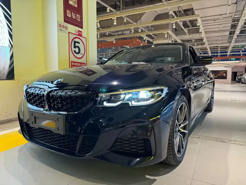 BMW 3 Series 2022 из CN, фото 1