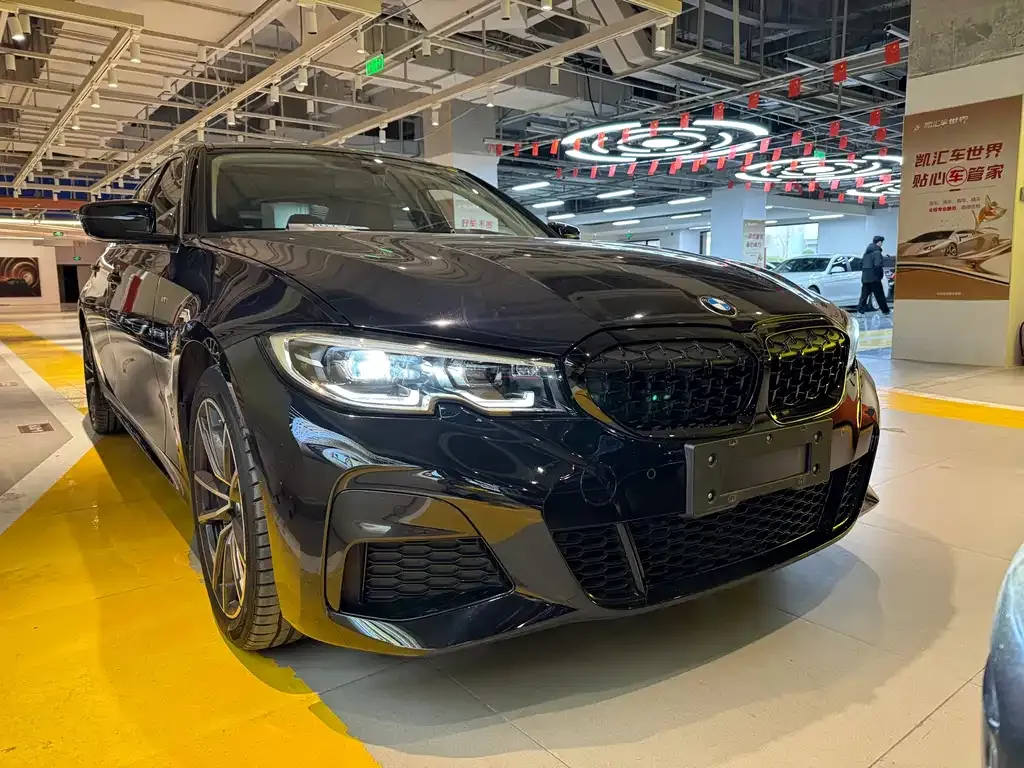 BMW 3 Series 2022 из CN, фото 10