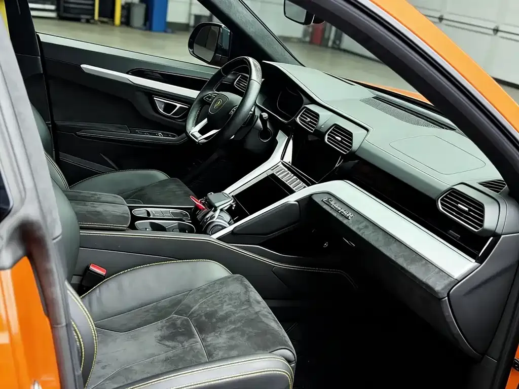 Lamborghini Urus 2021 из CN, фото 3
