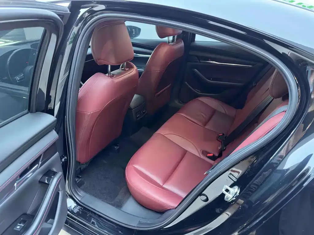 Mazda 3 Axela 2022 из CN, фото 8