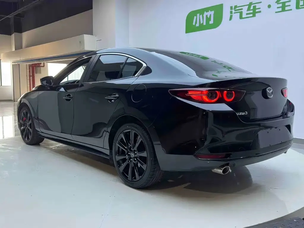 Mazda 3 Axela 2022 из CN, фото 2