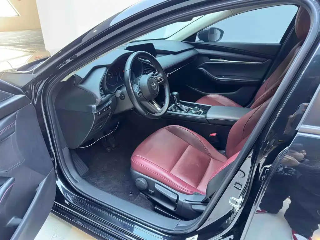 Mazda 3 Axela 2022 из CN, фото 10
