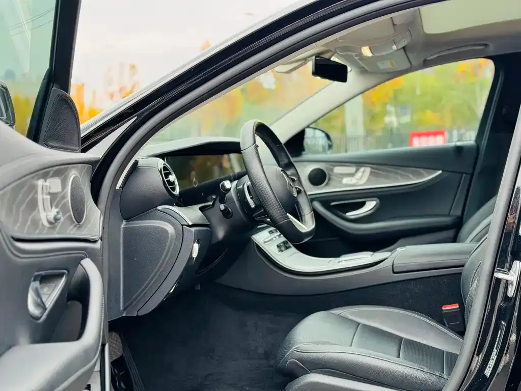 Mercedes-Benz E-Class 2021 из CN, фото 8