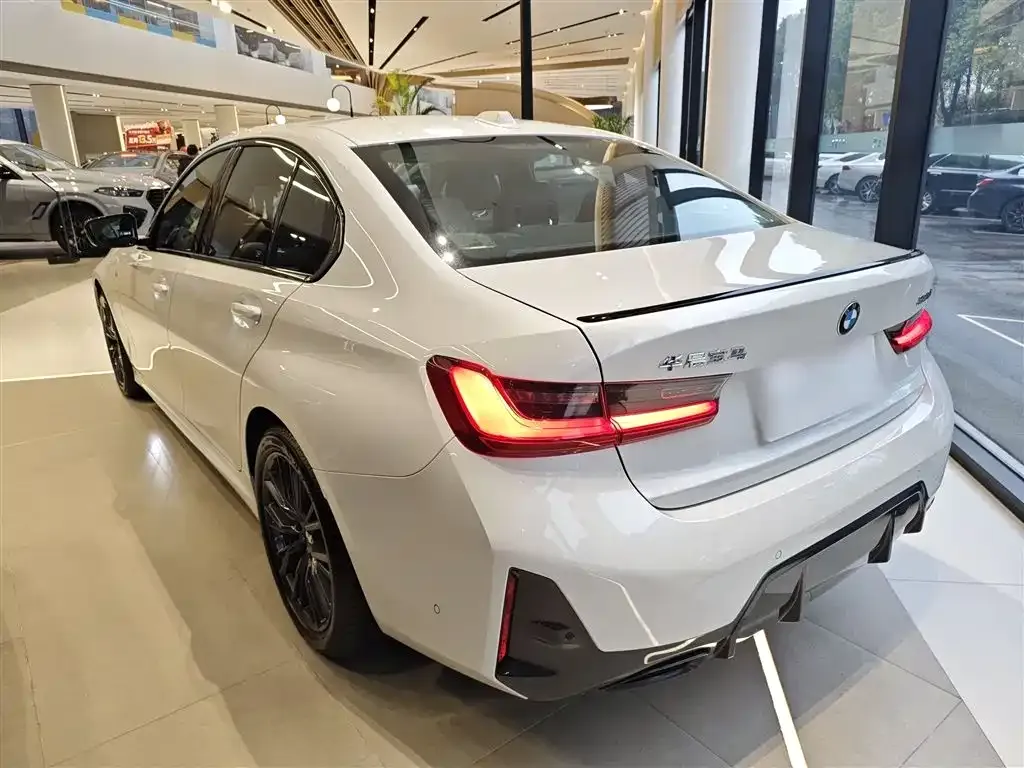 BMW 3 Series 2023 из CN, фото 4