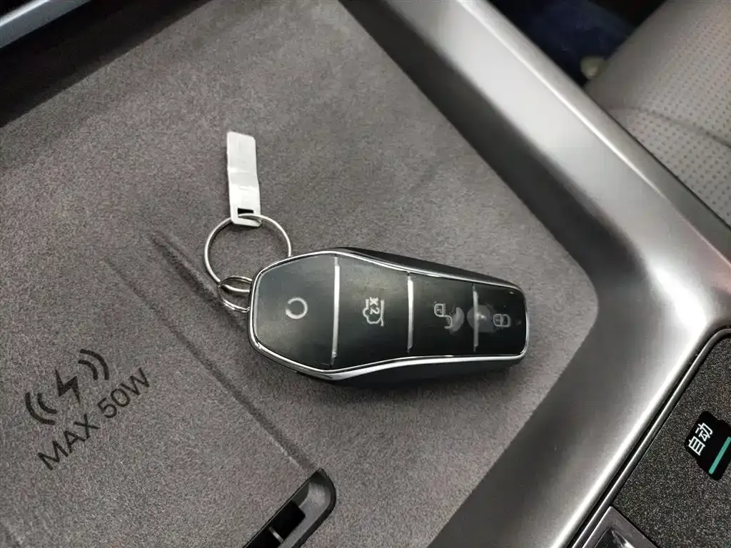 BYD Seal 07 DM-i 2025 из CN, фото 9