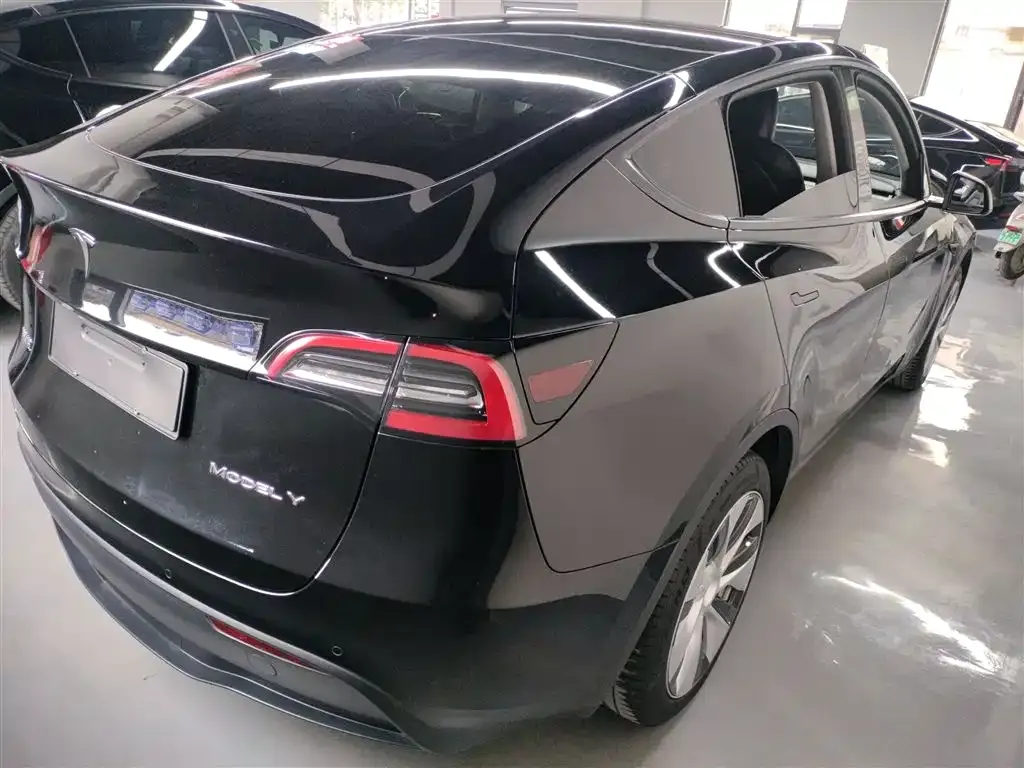 Tesla Model Y 2023 из CN, фото 10