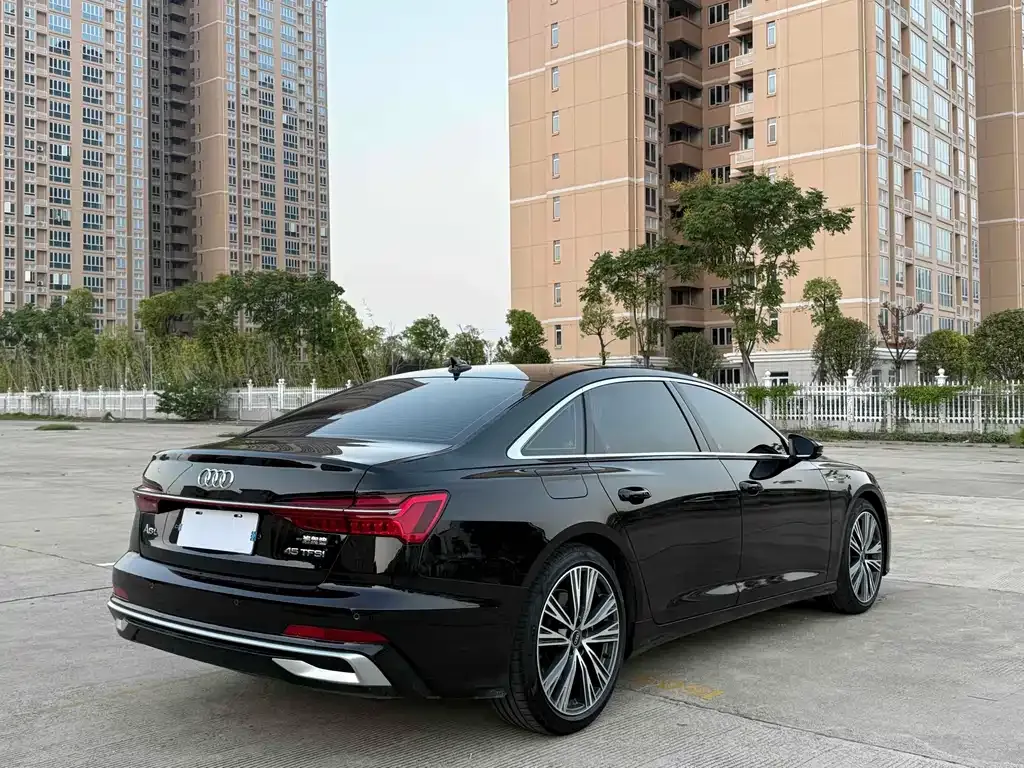 Audi A6L 2023 из CN, фото 5