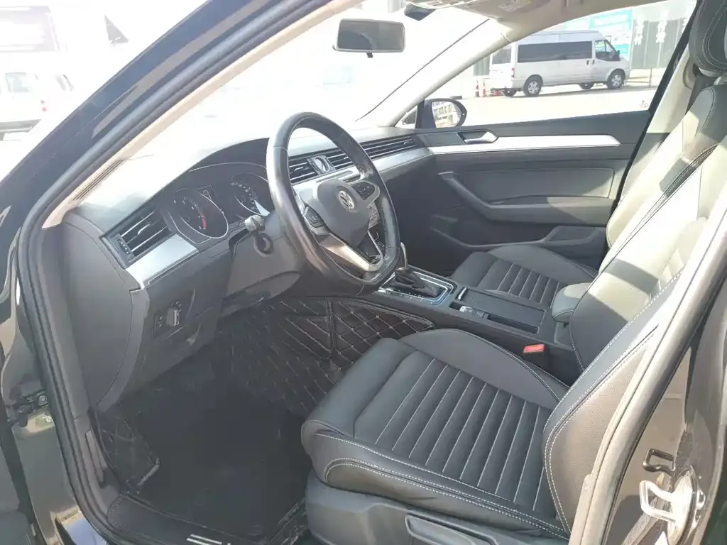 Volkswagen Magotan 2022 из CN, фото 5
