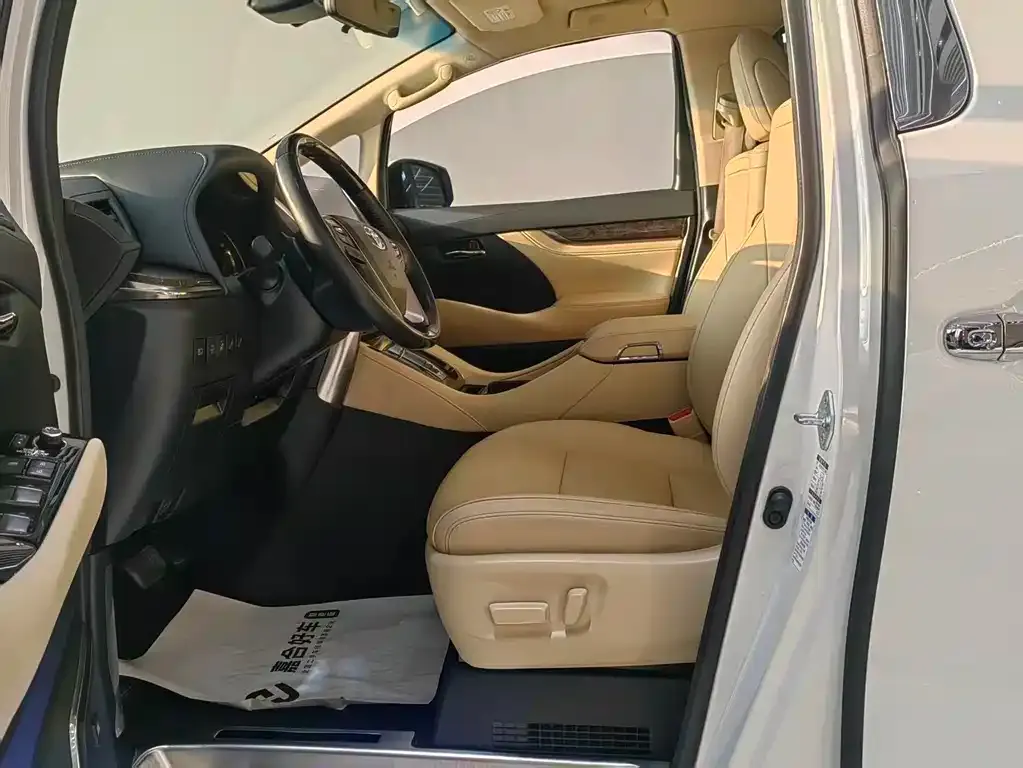 Toyota Alphard 2021 из CN, фото 6