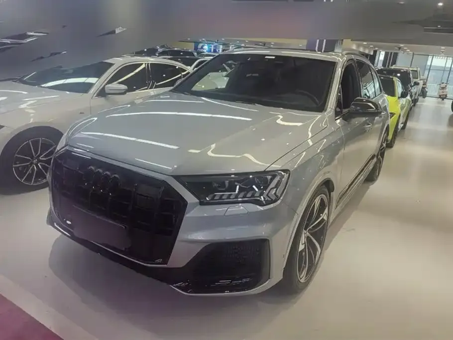 Audi SQ7 2024 из CN, фото 1