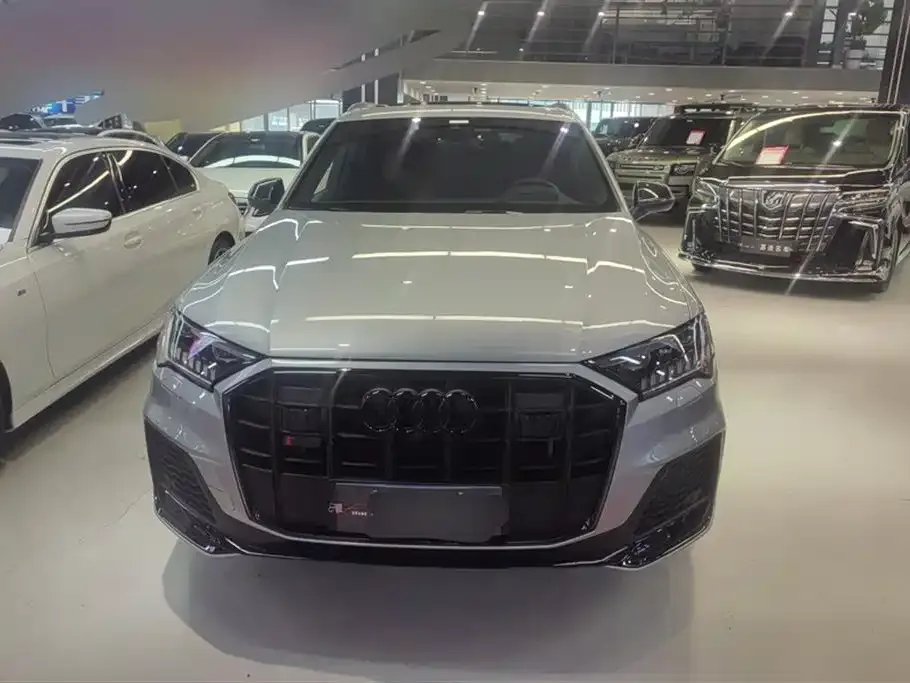 Audi SQ7 2024 из CN, фото 7