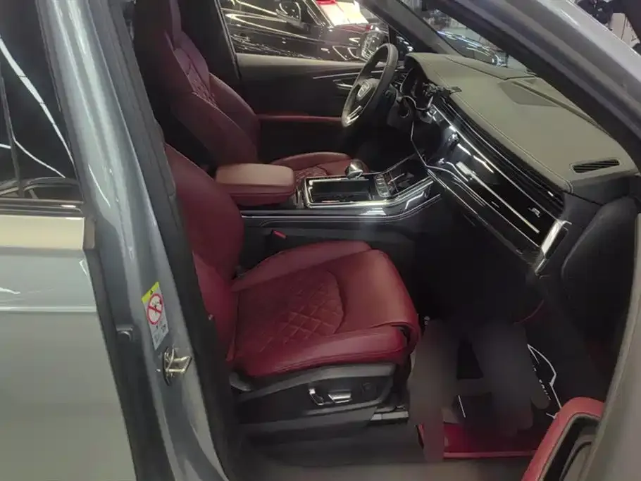 Audi SQ7 2024 из CN, фото 8