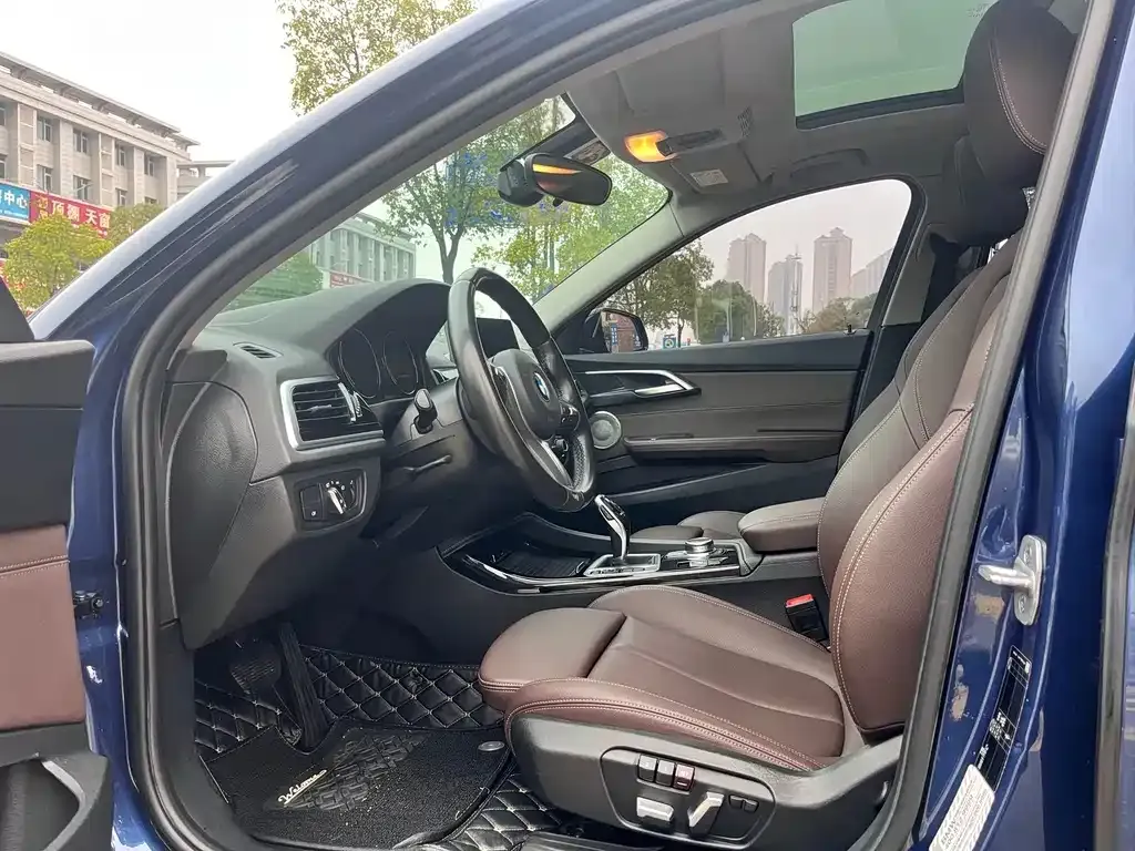 BMW 1 Series 2021 из CN, фото 3