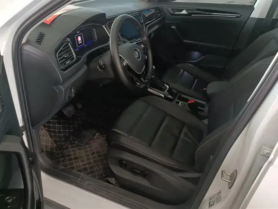 Volkswagen T-Roc 2022 из CN, фото 8