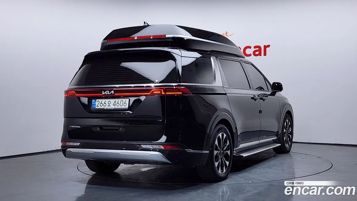 Kia Carnival 2023 из KR, фото 2