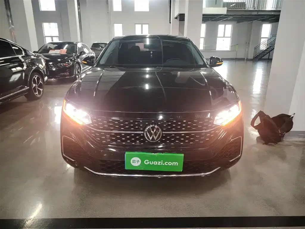 Volkswagen Passat 2023 из CN, фото 8