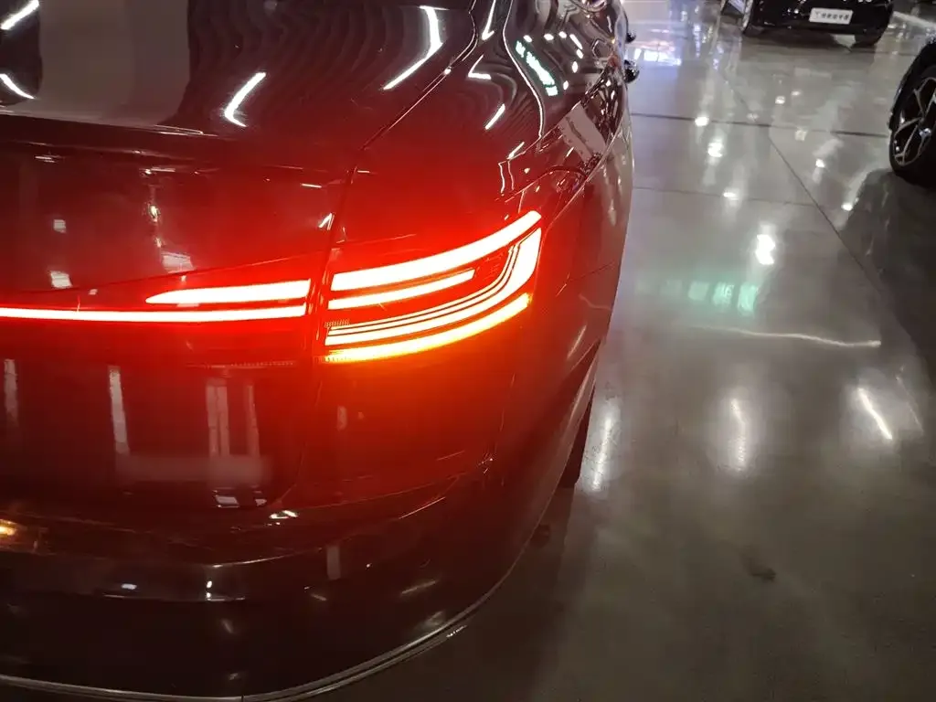 Volkswagen Passat 2023 из CN, фото 2