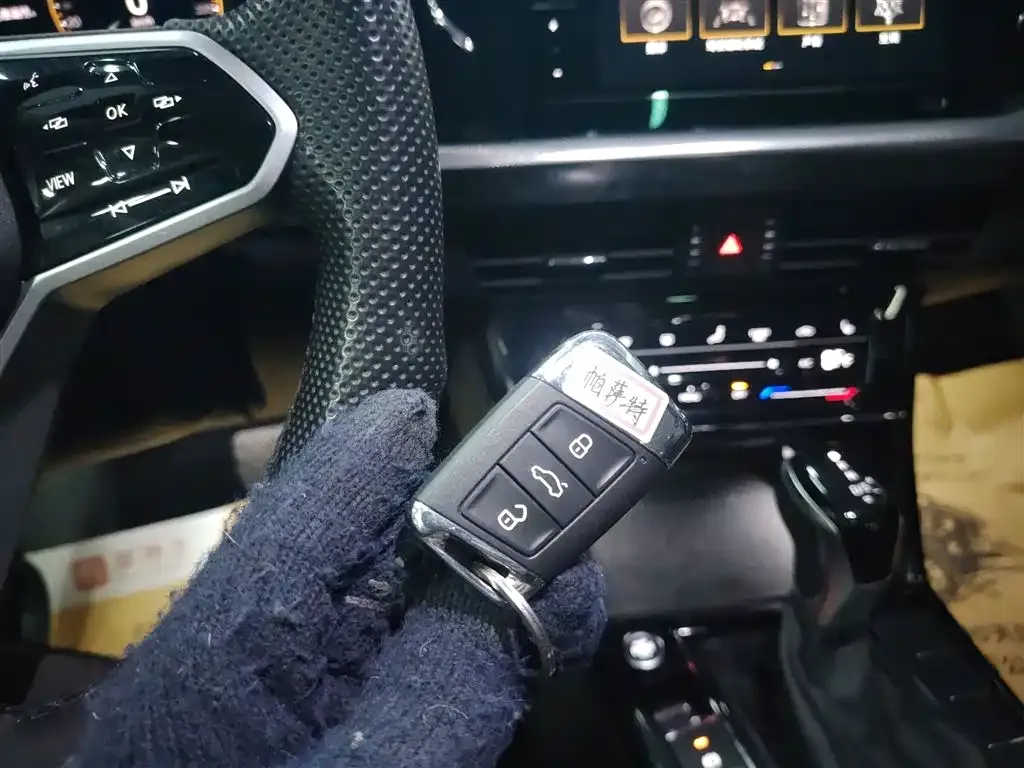 Volkswagen Passat 2023 из CN, фото 7