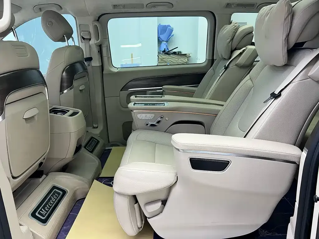 Mercedes-Benz V-Class 2021 из CN, фото 6