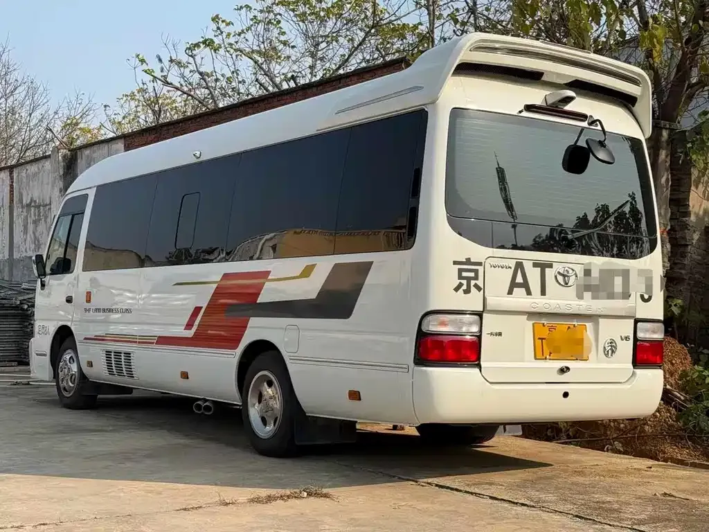 Toyota Coaster 2023 из CN, фото 8