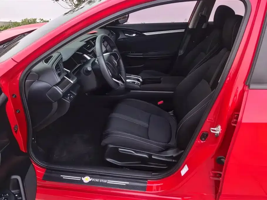 Honda Civic 2021 из CN, фото 2
