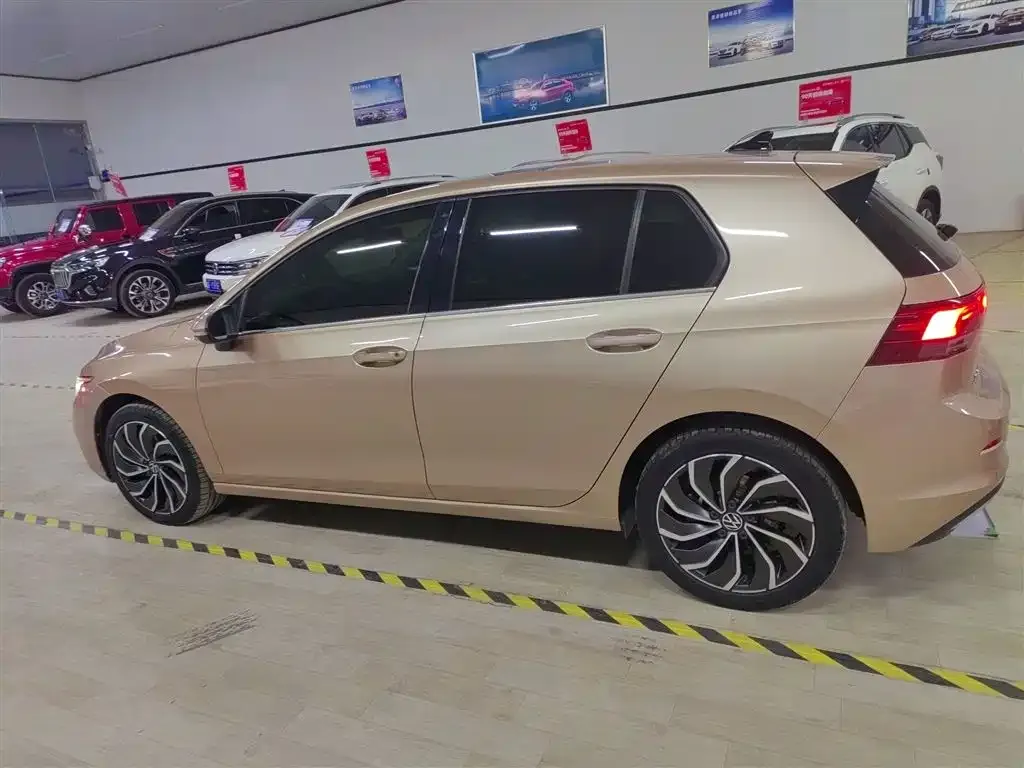 Volkswagen Golf 2021 из CN, фото 10